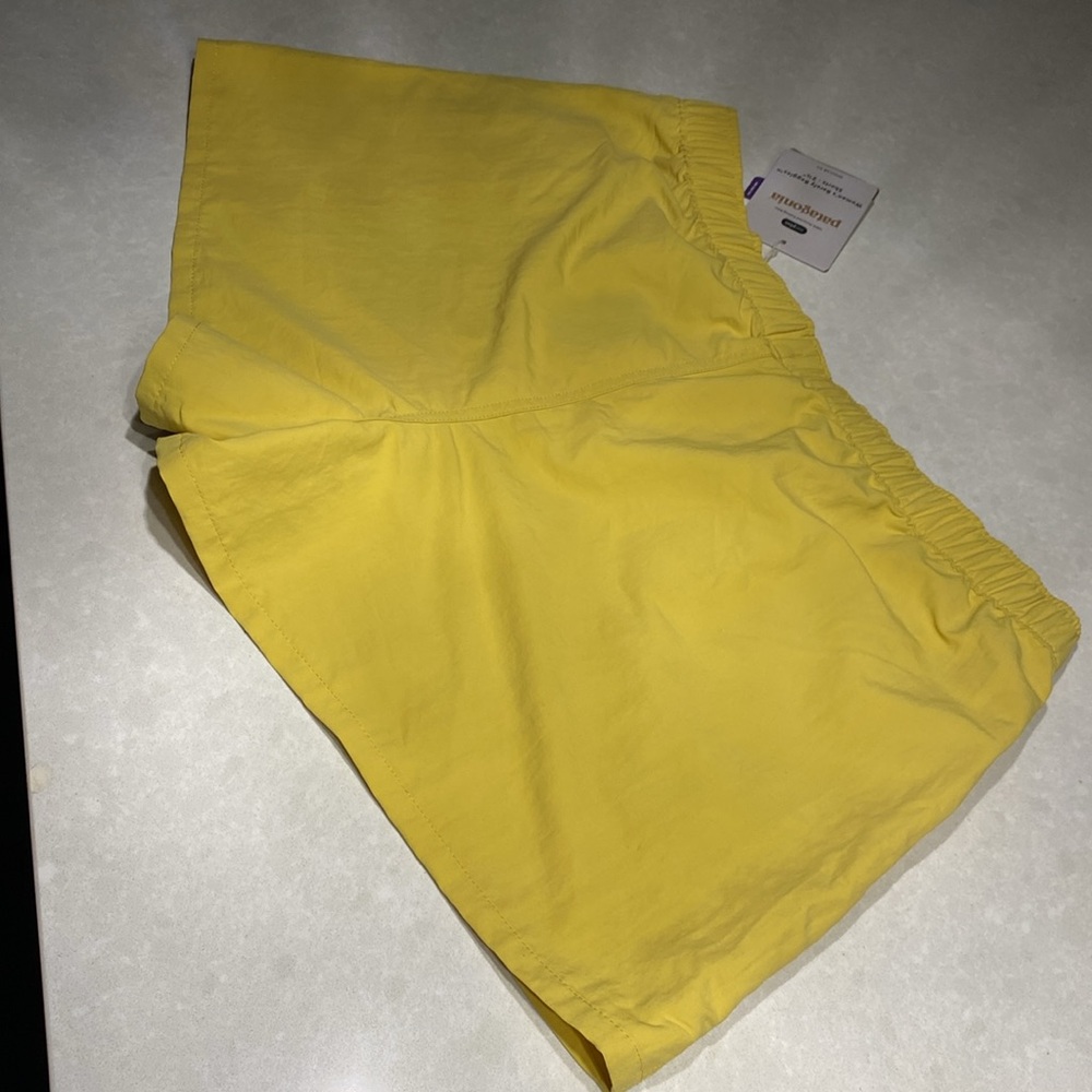 New Patagonia Barely Baggies Shorts Size L Color:Surfboard Yellow with tags⭐️⭐️ - Picture 7 of 17